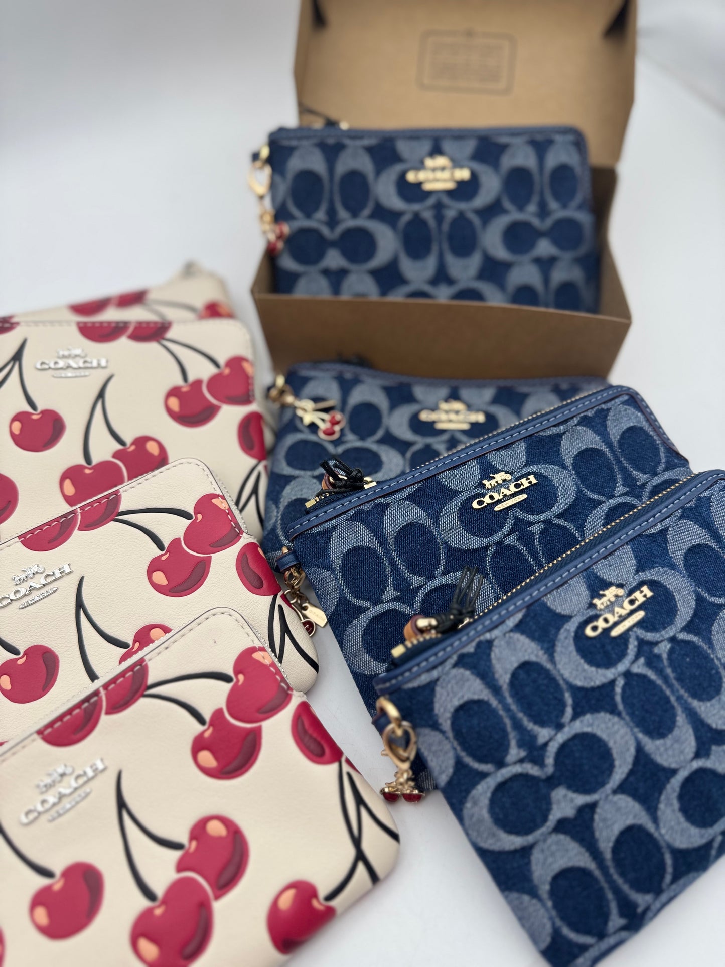 Wrislet Denim Coach