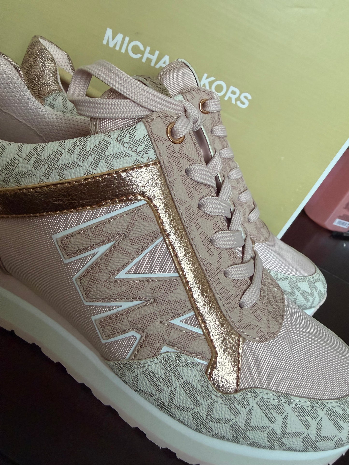 Michael Kors #8.5 USA