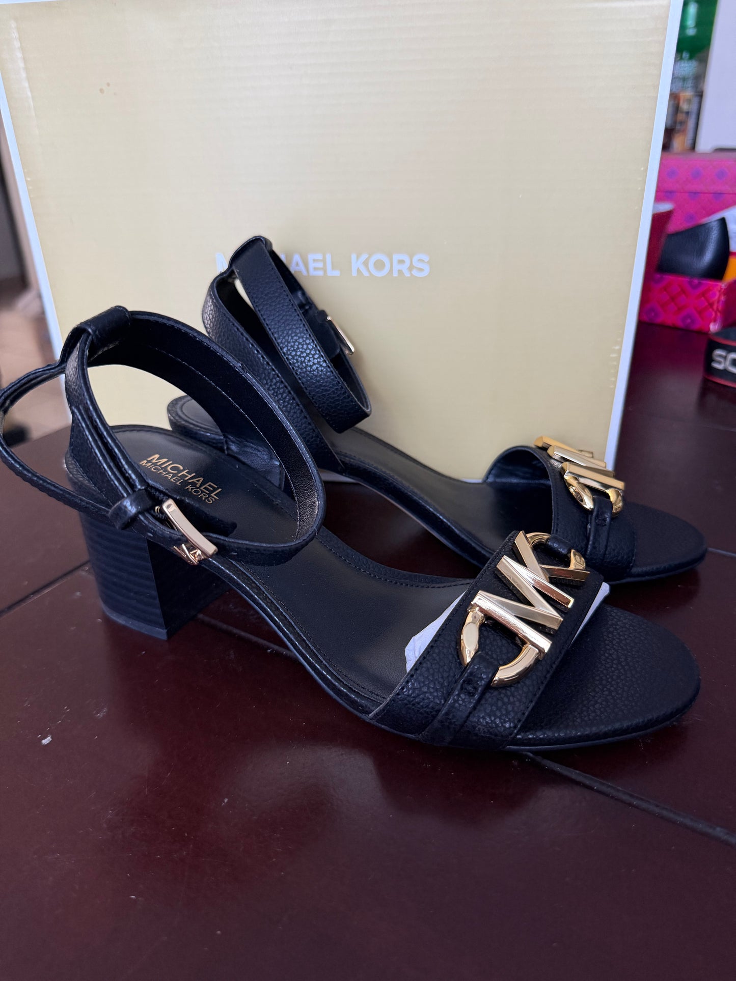 Michael Kors #6.5 USA