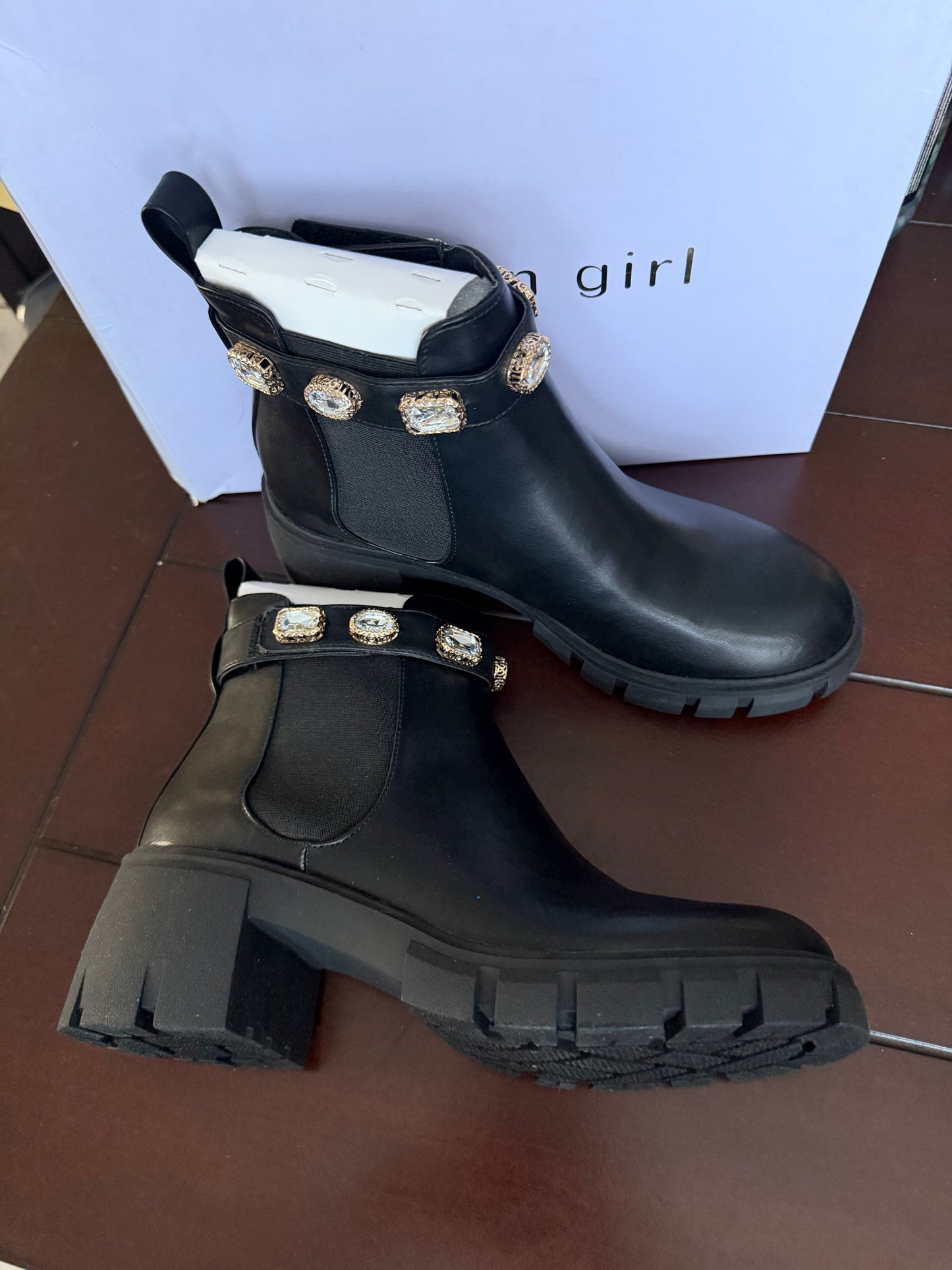 Steve Madden #8.5 USA