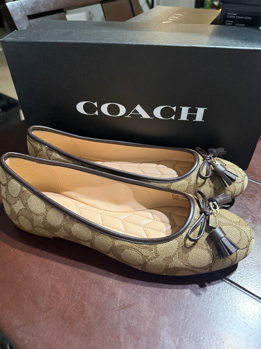 Coach #8.5 usa