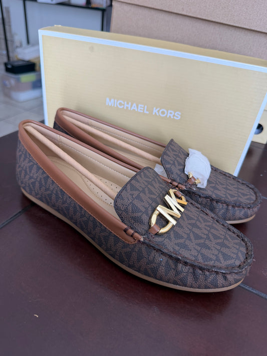 Coach #7.5 usa