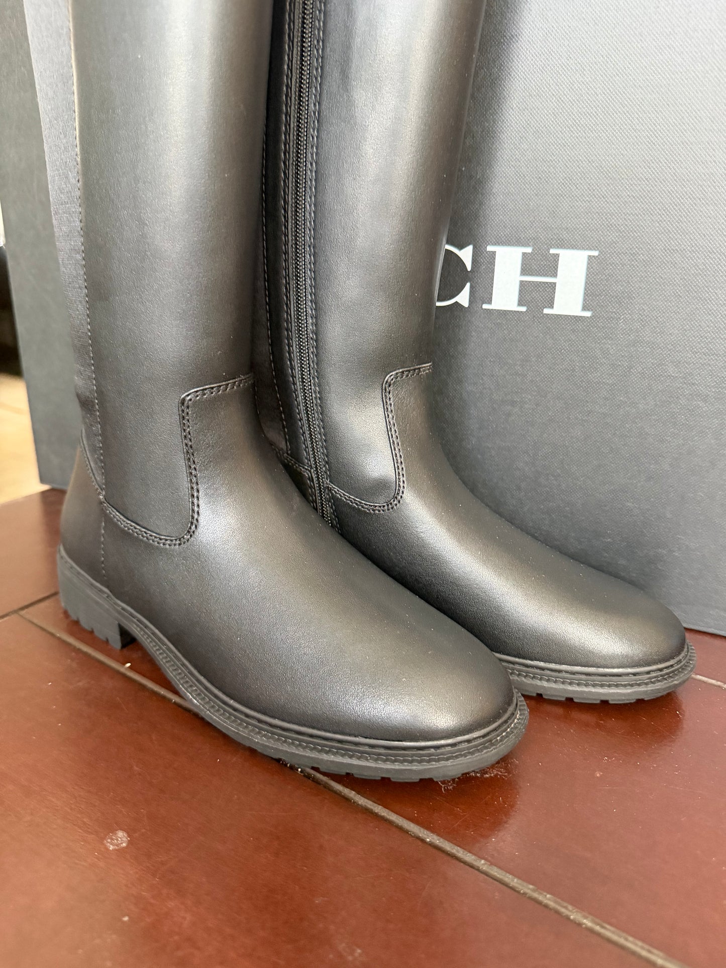 Coach #5.5 USA