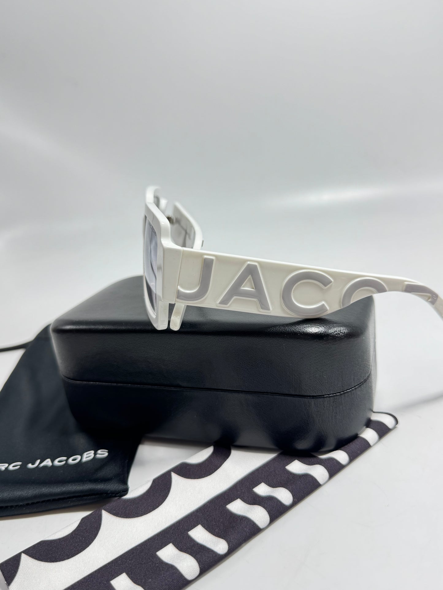 Marc Jacobs Sunglases